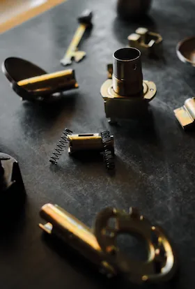 piezas-internas-mecanismo-cerradura